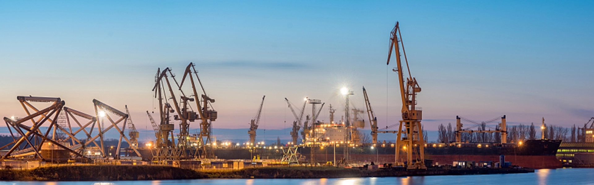 Laser-Maschine in der Schiffbau industrie