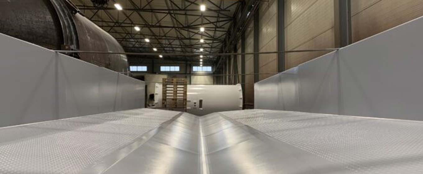 Laser-Maschine im Baustahl